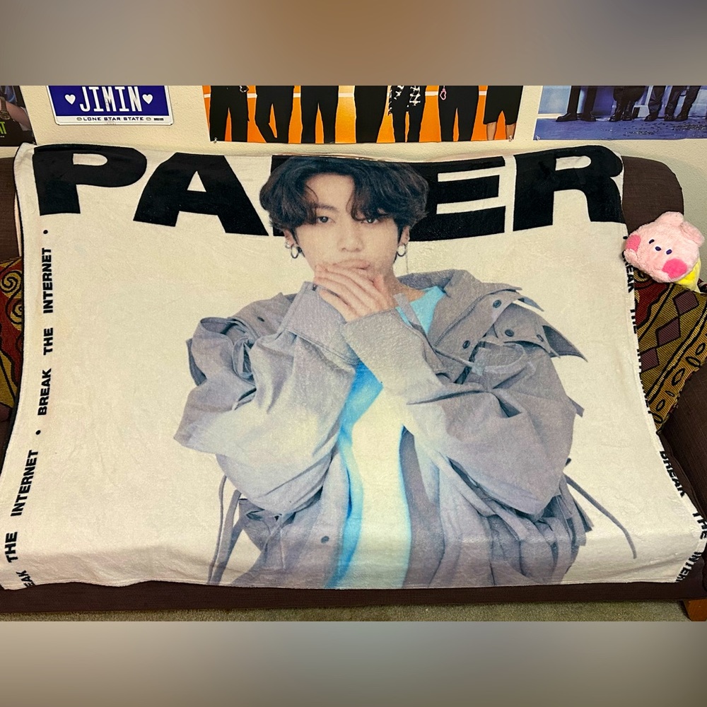 BTS Jungkook PAPER Blanket